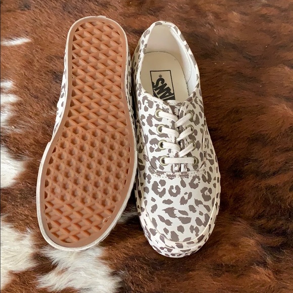 Mono print leopard vans - Picture 2 of 5